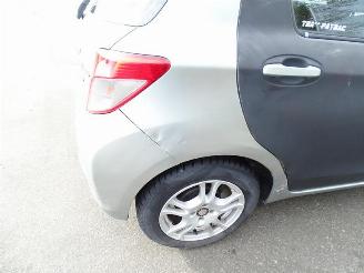 Toyota Yaris 1.0 12v picture 6