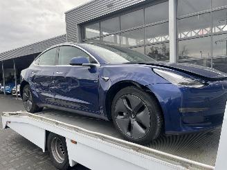 Damaged car Tesla Model 3 Standard RWD Plus 60KWH N.A.P PRACHTIG!!! 2019/8