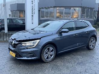 danneggiata veicoli commerciali Renault Mégane 1.3 TCe Intens 2022/1