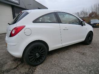 Opel Corsa 1.3 CDTI Selection AIRCO CRUISE NIEUWE APK PDC picture 4