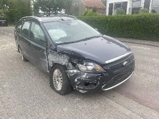 disassembly passenger cars Ford Focus 1.6 TDCi 110 Combi 2011/1
