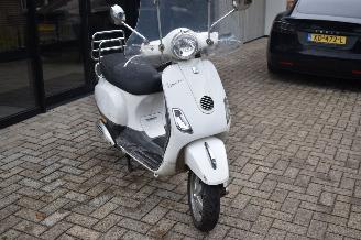 Avarii scootere Vespa  s 2011/11