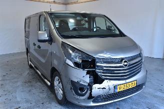krockskadad bil bedrijf Opel Vivaro -B 2017/2