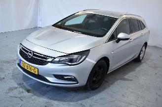 Opel Astra SPORTS TOURER picture 3