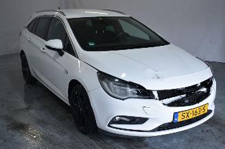 skadebil auto Opel Astra SPORTS TOURER+ 2018/6