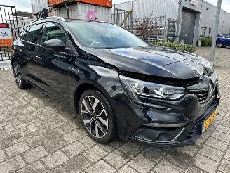 rozbiórka samochody osobowe Renault Mégane Estate 1.3 TCe Bose 2019/11