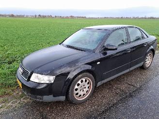 Voiture accidenté Audi A4 2.0 FSI 2002/11