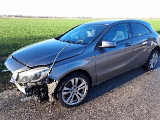 škoda osobní automobily Mercedes A-klasse A180 2016/11