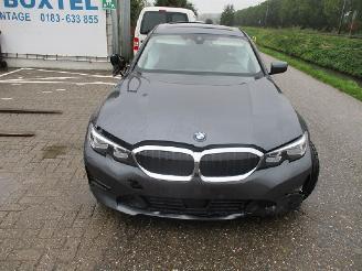 Vaurioauto  campers BMW 3-serie  2022/1