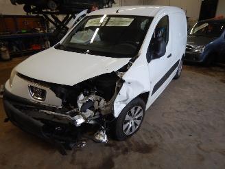 disassembly commercial vehicles Peugeot Partner 1.6 hdi 2010/1