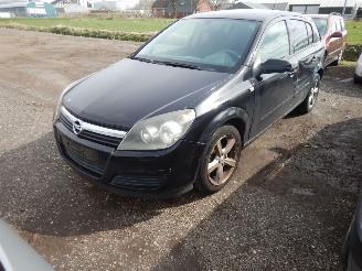 Salvage car Opel Astra H 1.4 16v 2005/1