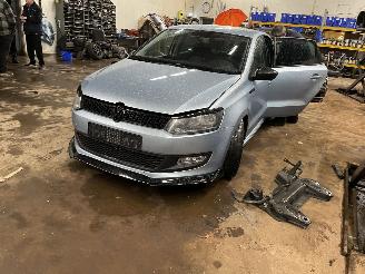 uszkodzony samochody osobowe Volkswagen Polo 6R 1.2 TDI 2011/1