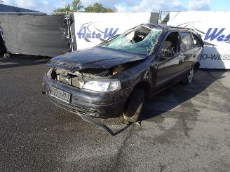 Salvage car Opel Astra break 2001/9