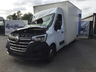 Vrakbiler vrachtwagen Renault Master Koffer 2020/7