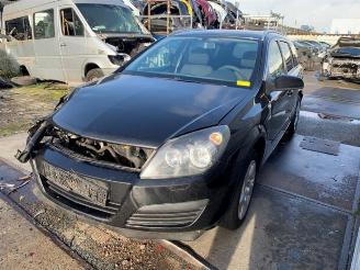 damaged passenger cars Opel Astra Astra H SW (L35), Combi, 2004 / 2014 1.6 16V Twinport 2006/11