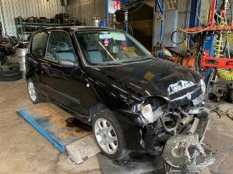 uszkodzony samochody osobowe Fiat Seicento Seicento (187), Hatchback, 1997 / 2010 1.1 MPI S,SX,Sporting 2001/3