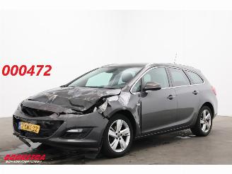 Voiture accidenté Opel Astra Sports Tourer 1.4 Turbo Edition Airco Cruise AHK 2013/4