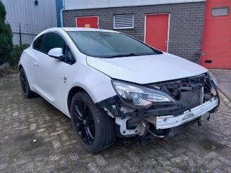 uszkodzony samochody osobowe Opel Astra Astra J GTC (PD2/PF2), Hatchback 3-drs, 2011 1.6 Turbo 16V 2013/3