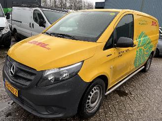 damaged passenger cars Mercedes Vito Electric  Automaat 2020/12