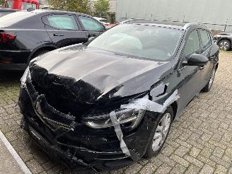 škoda osobní automobily Renault Mégane Stationcar 1.6 Plug -IN Hybrid Automaat Business Zen 2022/7