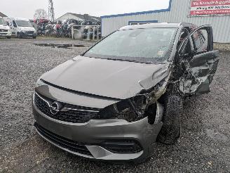 damaged passenger cars Opel Astra 1.5 2021/1
