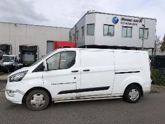 Vaurioauto  commercial vehicles Ford Transit Custom L2H1 2x Schuifdeur Airco NAVI 2019/2