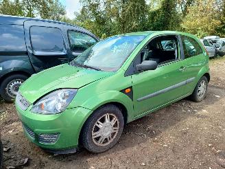 Voiture accidenté Ford Fiesta 1.3-8V Style 2006/3