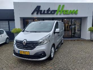 dommages fourgonnettes/vécules utilitaires Renault Trafic 1.6 dCi 140 Twin Turbo Bestel  Diesel 1.598cc 103kW (140pk) 2016/6