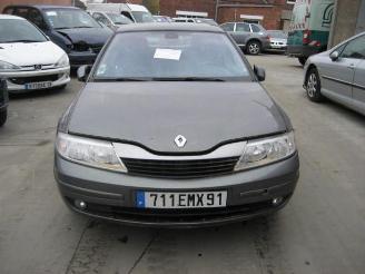 Coche accidentado Renault Laguna  2004/3