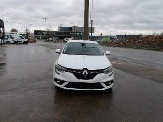 uszkodzony samochody osobowe Renault Mégane  2016/6