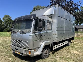 dañado camiones Mercedes Ecoliner 817 D 6 CILINDER DIESEL BAKWAGEN 1994/4