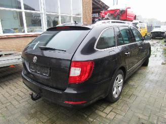 dommages camions /poids lourds Skoda Superb 1.8 TSI 2010/10