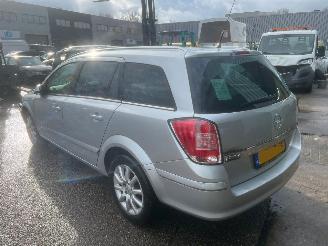 Opel Astra Wagon 1.8 AUTOMAAT Temptation BJ 2007 98734 KM picture 2