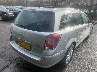 Opel Astra Wagon 1.8 AUTOMAAT Temptation BJ 2007 98734 KM picture 4