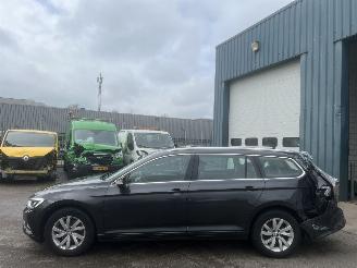 Voiture accidenté Volkswagen Passat 1.6 TDI DSG AUTOMAAT BJ 2018 CLIMA NAVI ! 2018/1