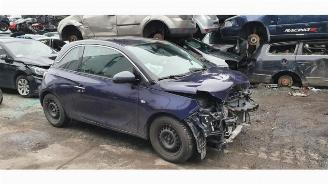 uszkodzony samochody osobowe Opel Adam Adam, Hatchback 3-drs, 2012 / 2019 1.4 16V 2014