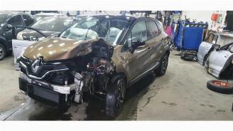 dommages fourgonnettes/vécules utilitaires Renault Captur Captur (2R), SUV, 2013 1.2 TCE 16V EDC 2016/12