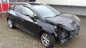 škoda osobní automobily Renault Clio Clio IV Estate/Grandtour (7R), Combi 5-drs, 2012 0.9 Energy TCE 90 12V 2020/2