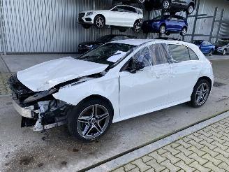 damaged passenger cars Mercedes A-klasse  2019/1