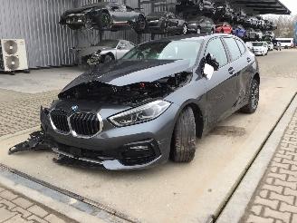 Vrakbiler auto BMW 1-serie 116d 2021/8