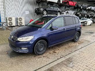 skadebil auto Volkswagen Touran II 2.0 TDI 2018/12