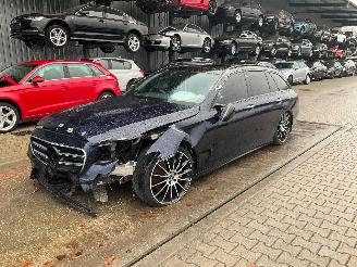 Vaurioauto  passenger cars Mercedes E-klasse E220 d Kombi 2019/9