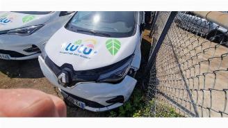 damaged passenger cars Renault Zoé  2020/5