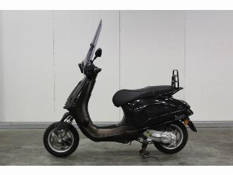 Avarii scootere Vespa  Primavera 4T. BROM 2015/0