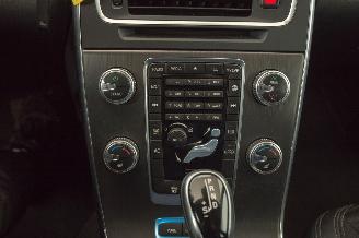 Volvo V-60 D6 2.4 AWD Plug In Hybrid Phev picture 14