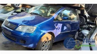 Vrakbiler auto Fiat Idea Idea (350AX), MPV, 2003 / 2012 1.4 16V 2006/3