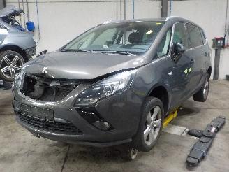 Auto da rottamare Opel Zafira Zafira Tourer (P12) MPV 1.4 Turbo 16V EcoFLEX (A14NET(Euro 5)) [103kW]=
  (10-2011/05-2016) 2013/3