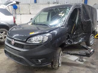 uszkodzony samochody osobowe Fiat Doblo Doblo Cargo (263) Van 1.3 D Multijet (330.A.1000(Euro 6)) [70kW]  (03-=
2016/07-2022) 2018