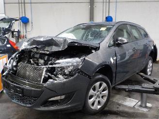 disassembly passenger cars Opel Astra Astra J Sports Tourer (PD8/PE8/PF8) Combi 1.6 CDTI 16V (B16DTL(Euro 6)=
) [81kW]  (02-2014/10-2015) 2015