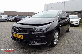 Vaurioauto  passenger cars Opel Astra Sports 1.2 Business Elegance 131pk 2021/6